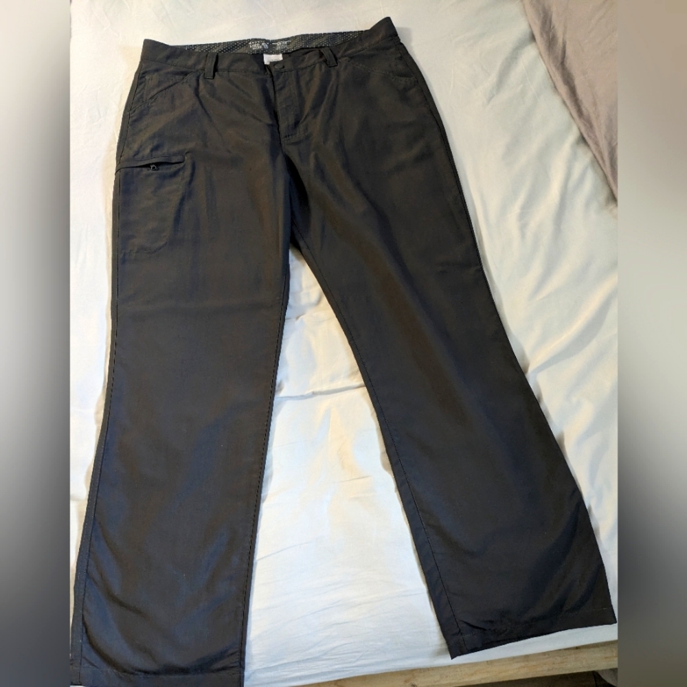 Mountain Hard Wear 100% nylon casual slacks. Size  38 waist x 32 inseam.
